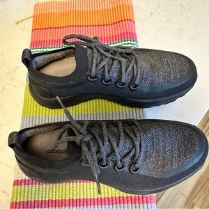Men’s Allbird sneakers size 10.5